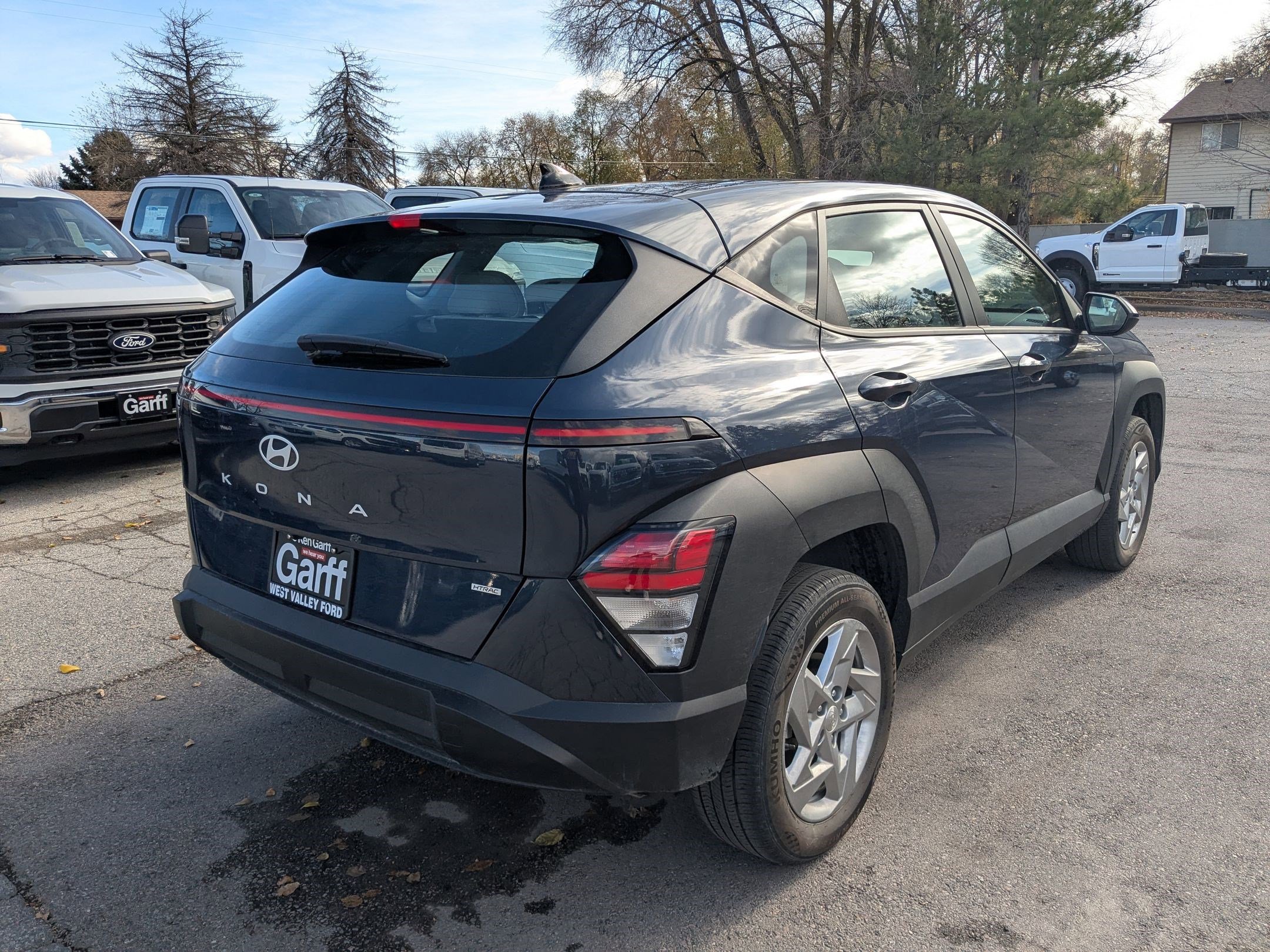 2024 Hyundai Kona SE photo 3