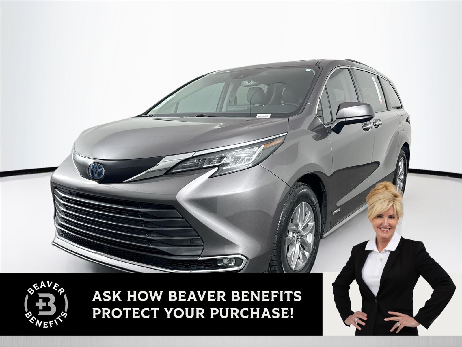 2021 Toyota Sienna XLE's photo