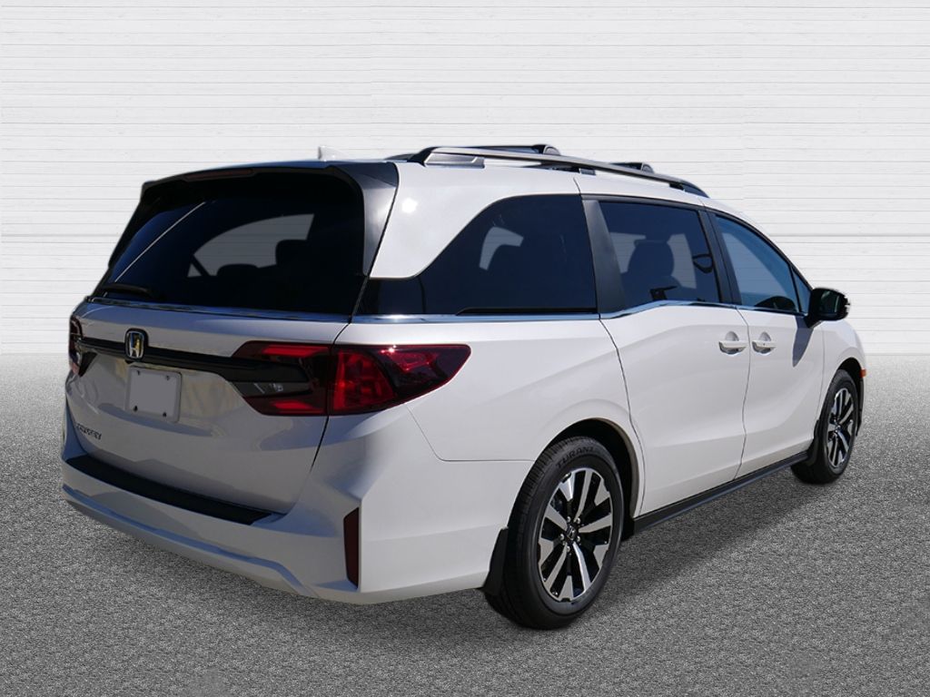 2026 Honda Odyssey EX-L photo 3