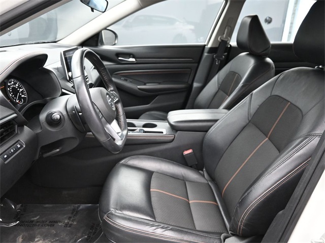 2022 Nissan Altima 2.5 SR photo 6