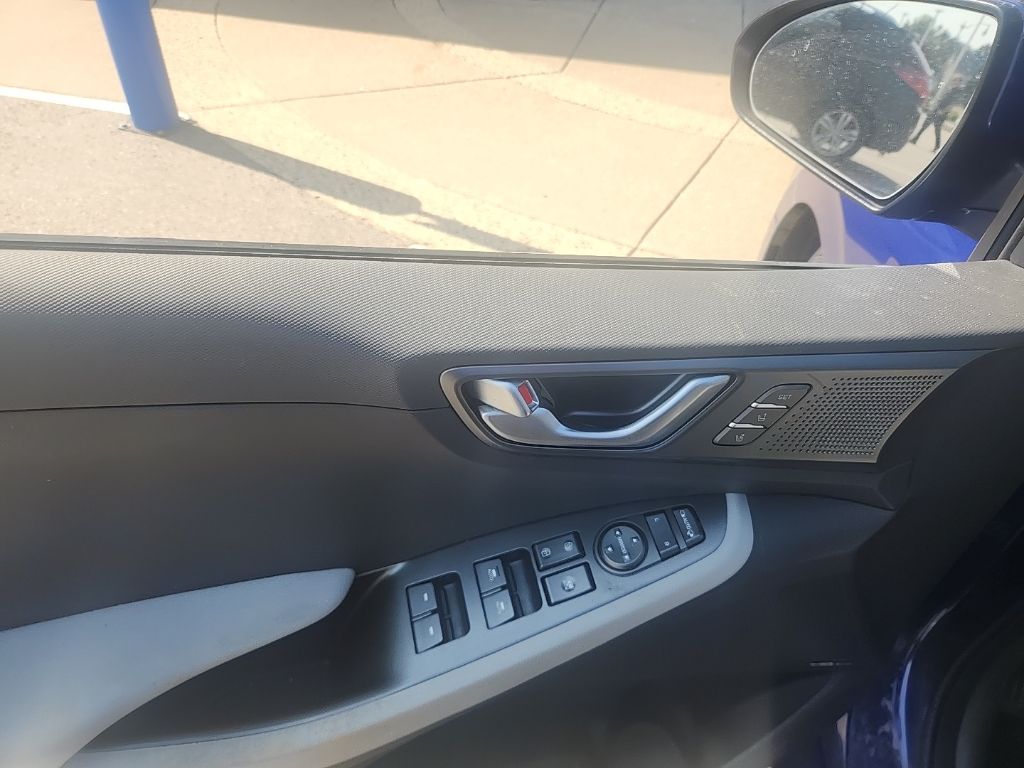 2021 Hyundai Ioniq Limited photo 12