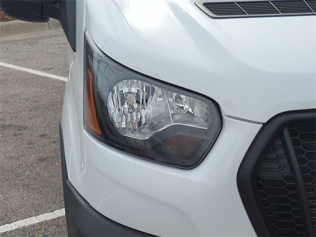 2025 Ford Transit Cargo Van photo 5