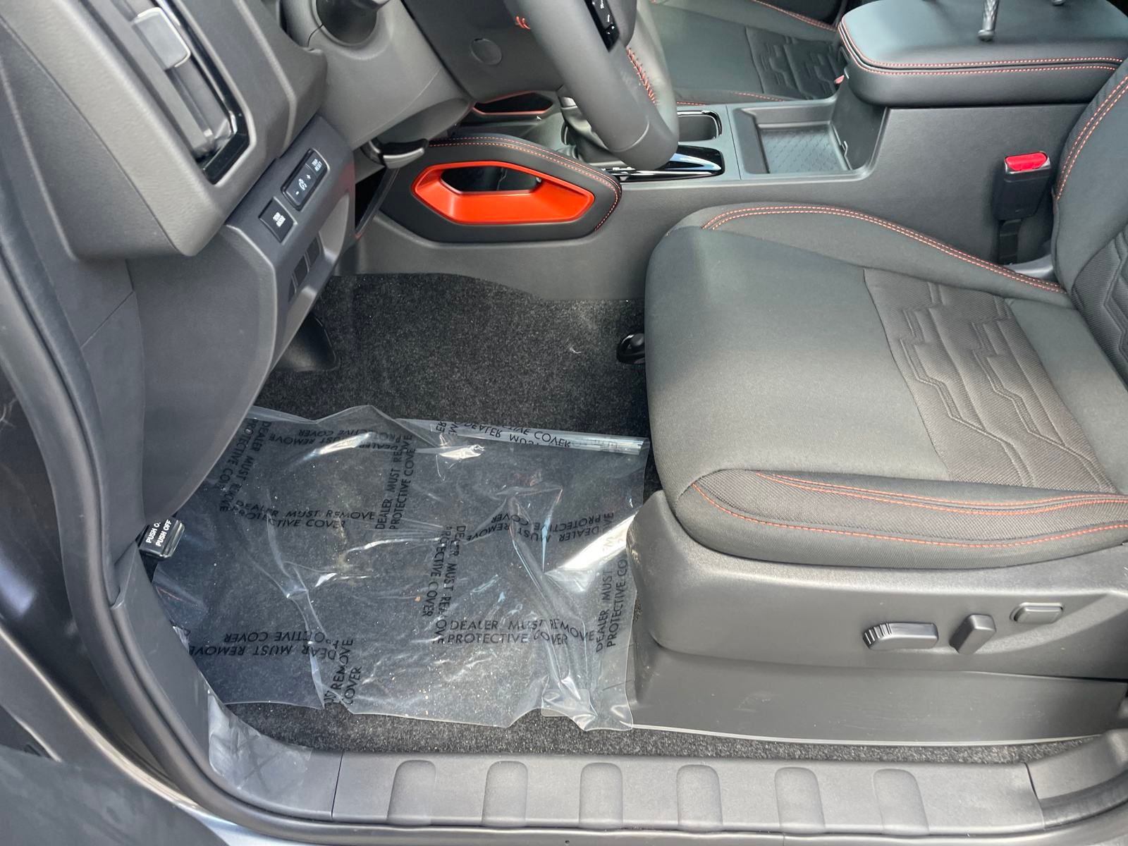 2025 Nissan Frontier PRO-X photo 12