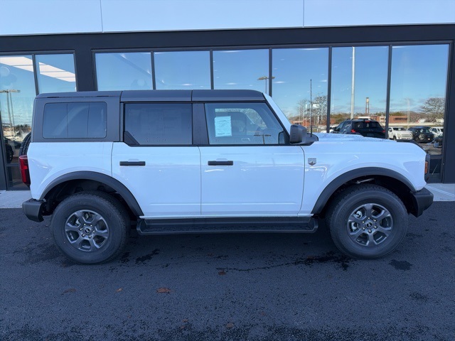 2025 Ford Bronco Big Bend photo 2