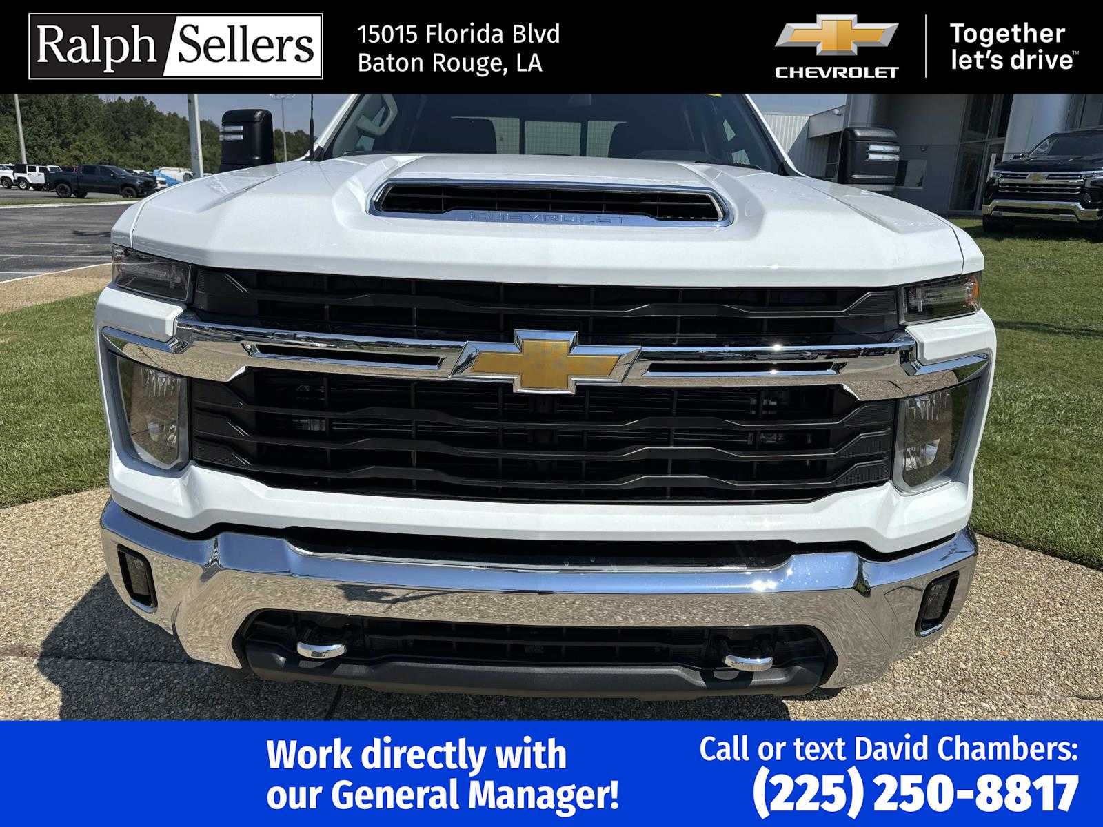 2026 Chevrolet Silverado LT photo 2