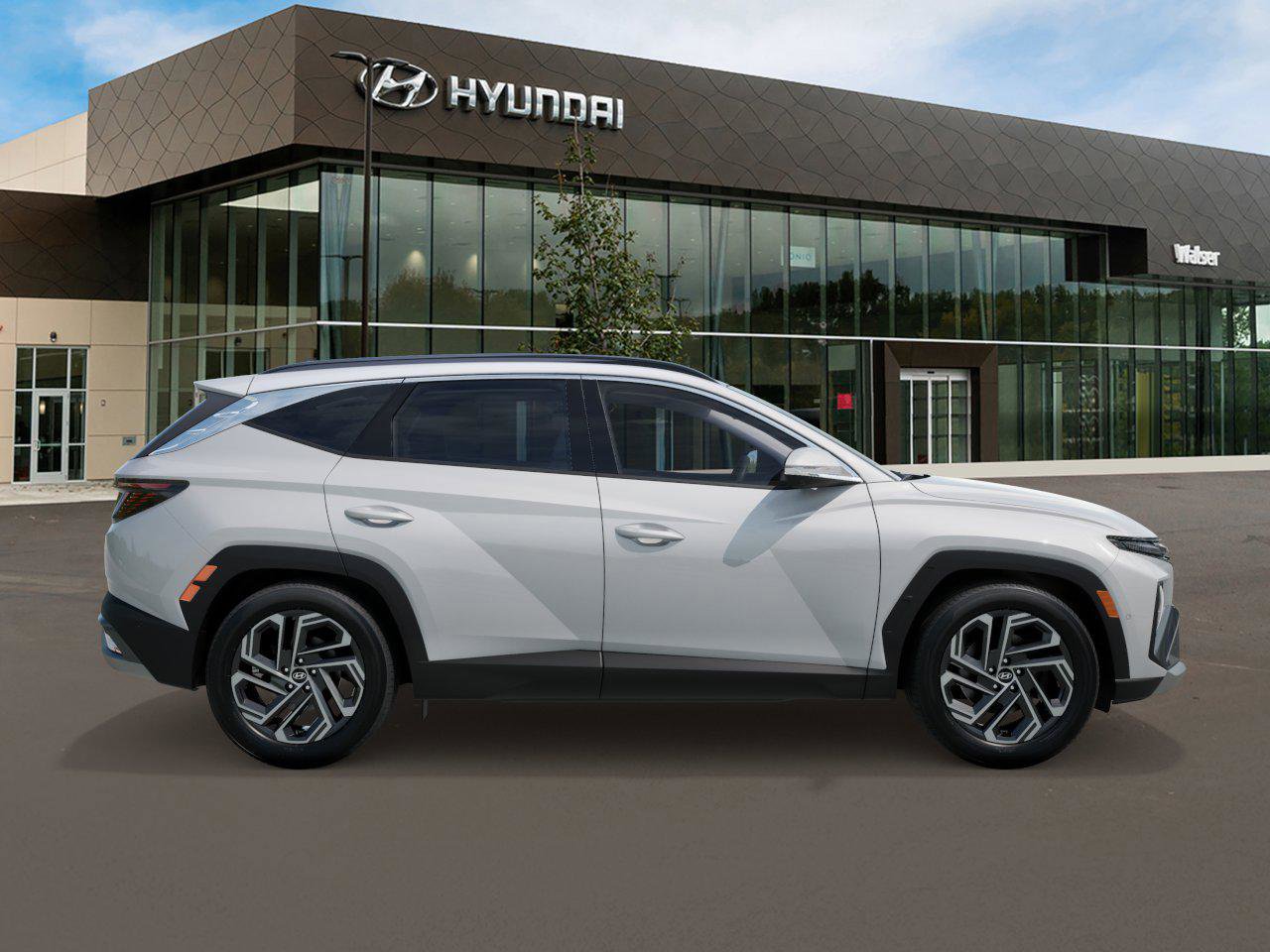2026 Hyundai Tucson Hybrid Limited photo 4