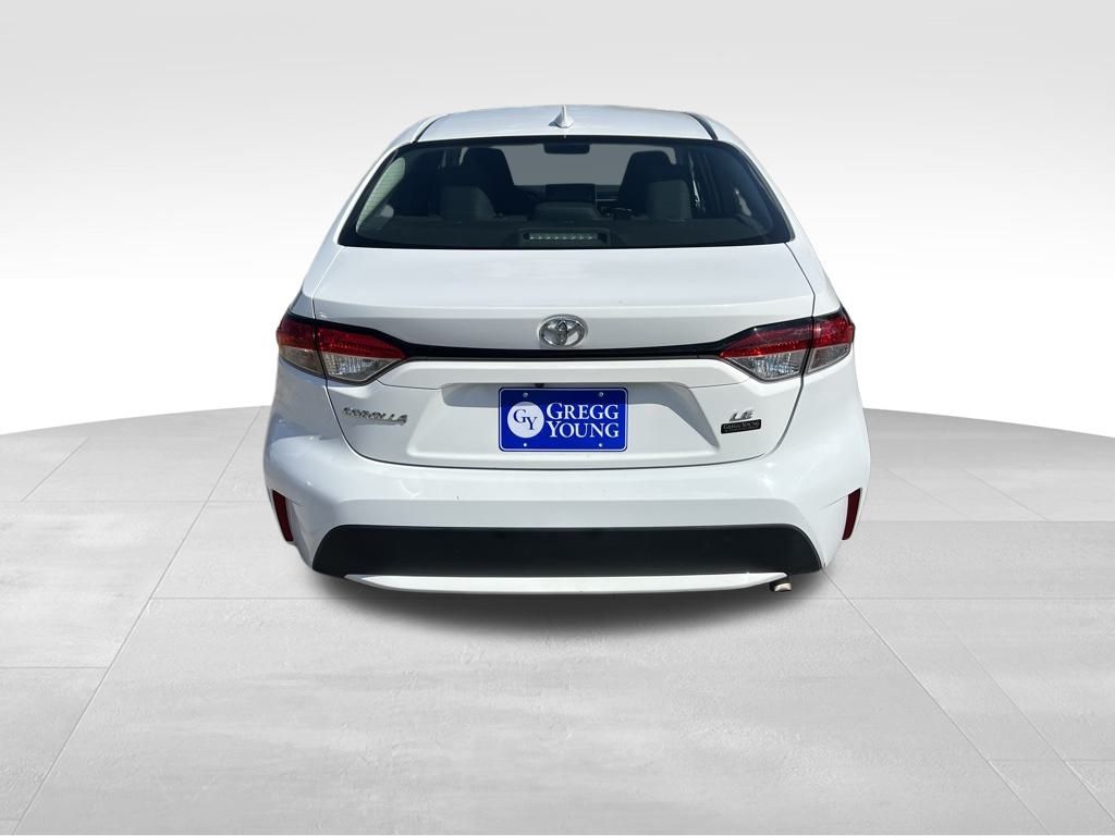 2021 Toyota Corolla LE photo 4