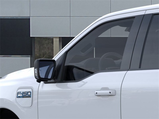2025 Ford F-150 Lightning photo 20