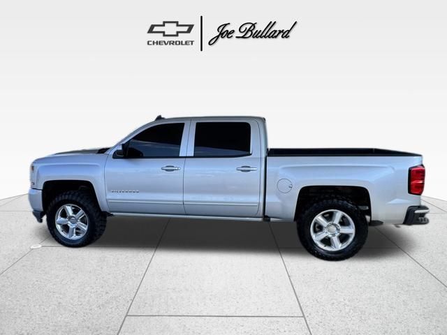 2018 Chevrolet Silverado 1500 LT photo 4