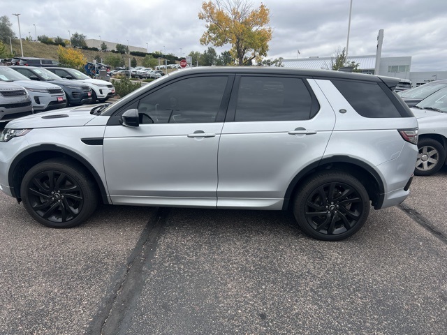 2018 Land Rover Discovery Sport HSE photo 2