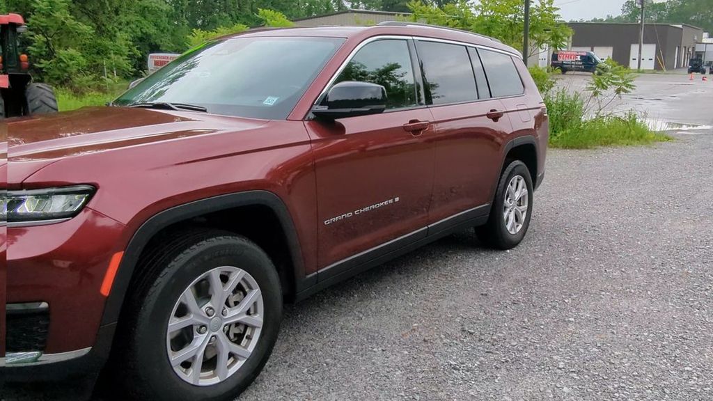 2022 Jeep Grand Cherokee Limited photo 4
