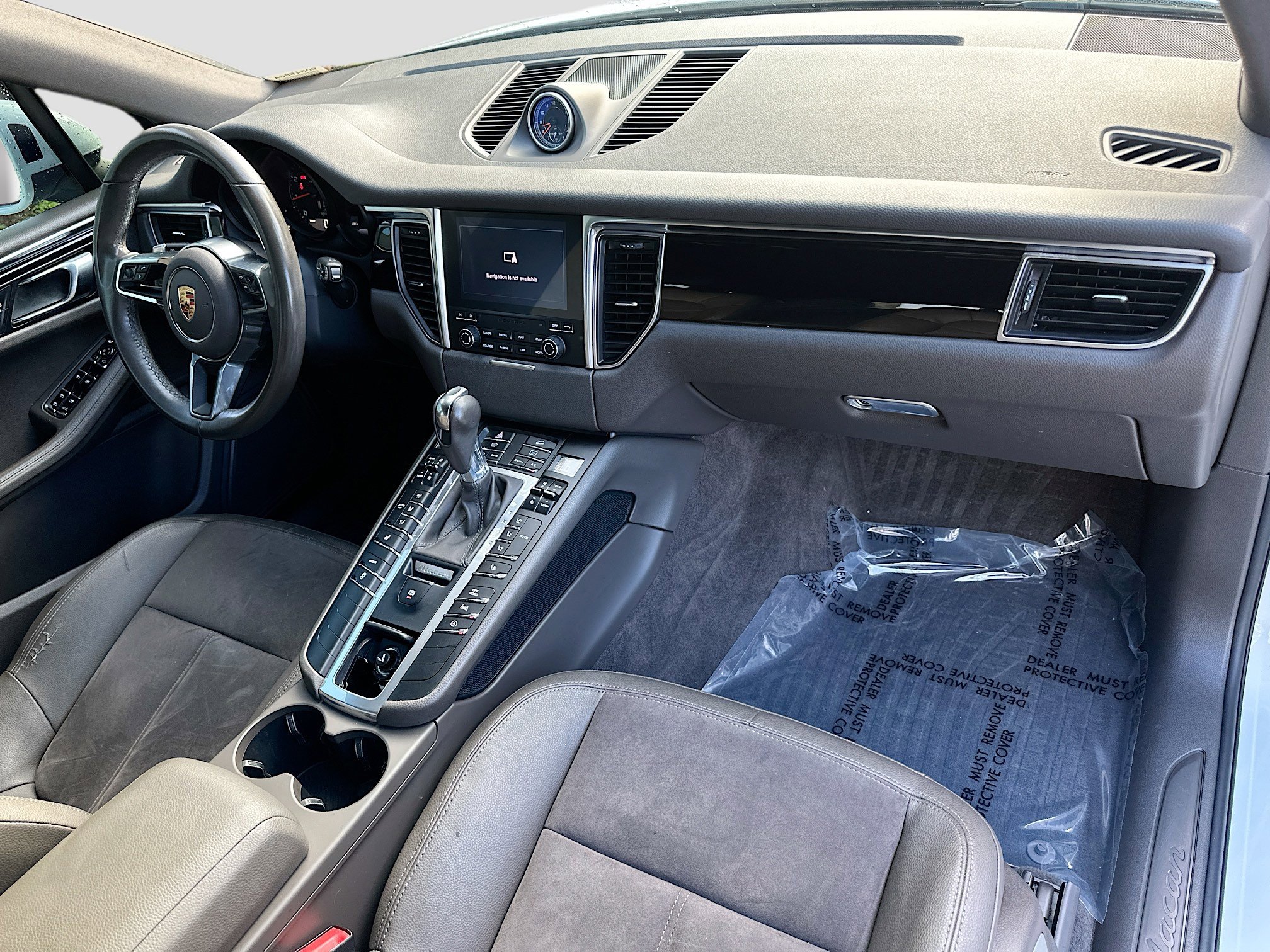 2018 Porsche Macan photo 32