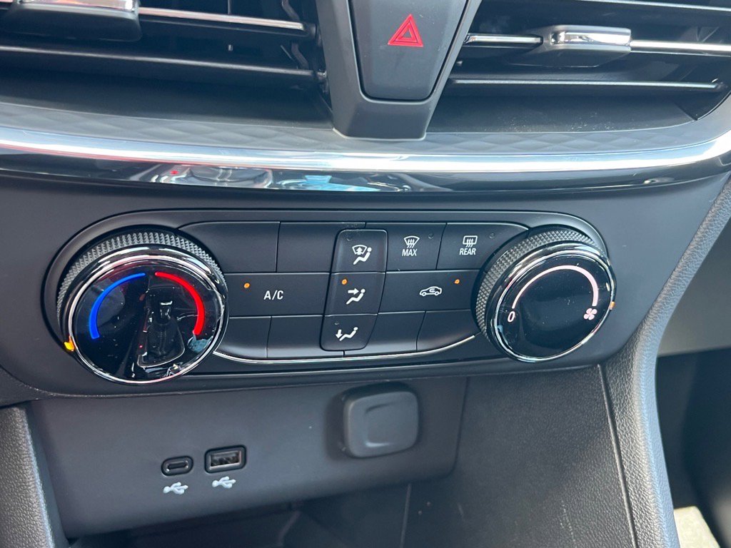 2026 Buick Encore GX Preferred photo 4