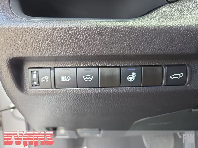 2025 Toyota RAV4 Hybrid XLE photo 13