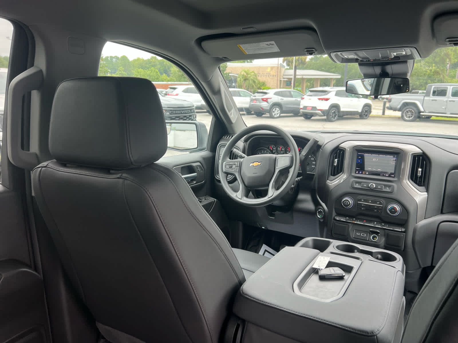 2025 Chevrolet Silverado 1500 photo 12