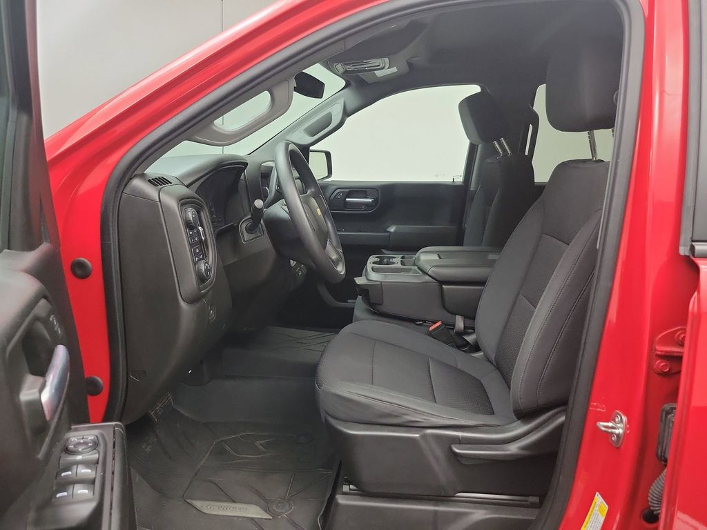 2021 Chevrolet Silverado 1500 Custom photo 4