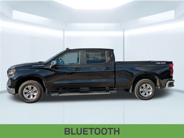 2023 Chevrolet Silverado 1500 LT photo 2