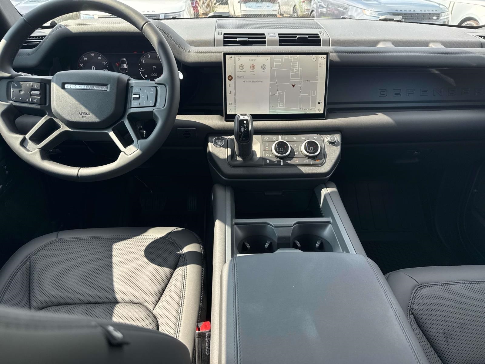2025 Land Rover Defender 110 S photo 9