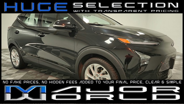 2023 Chevrolet Bolt EUV LT's photo