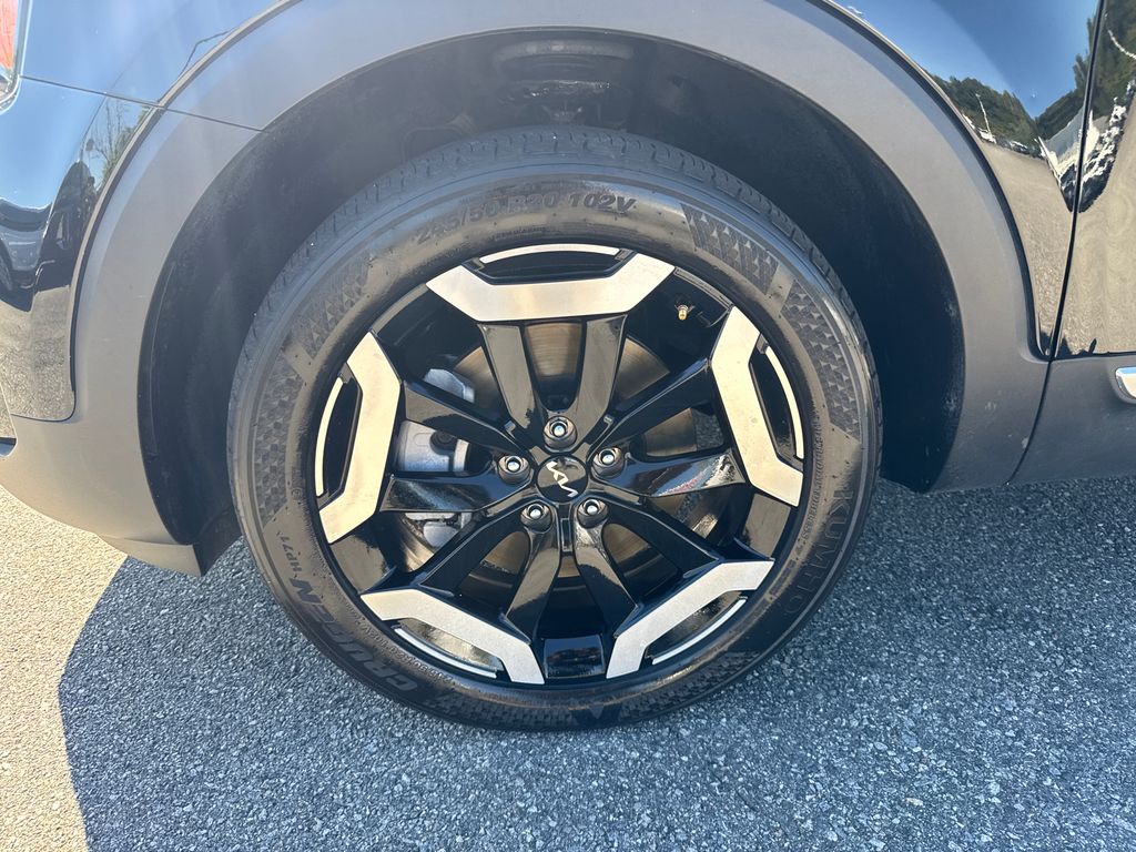 2024 Kia Telluride S photo 9