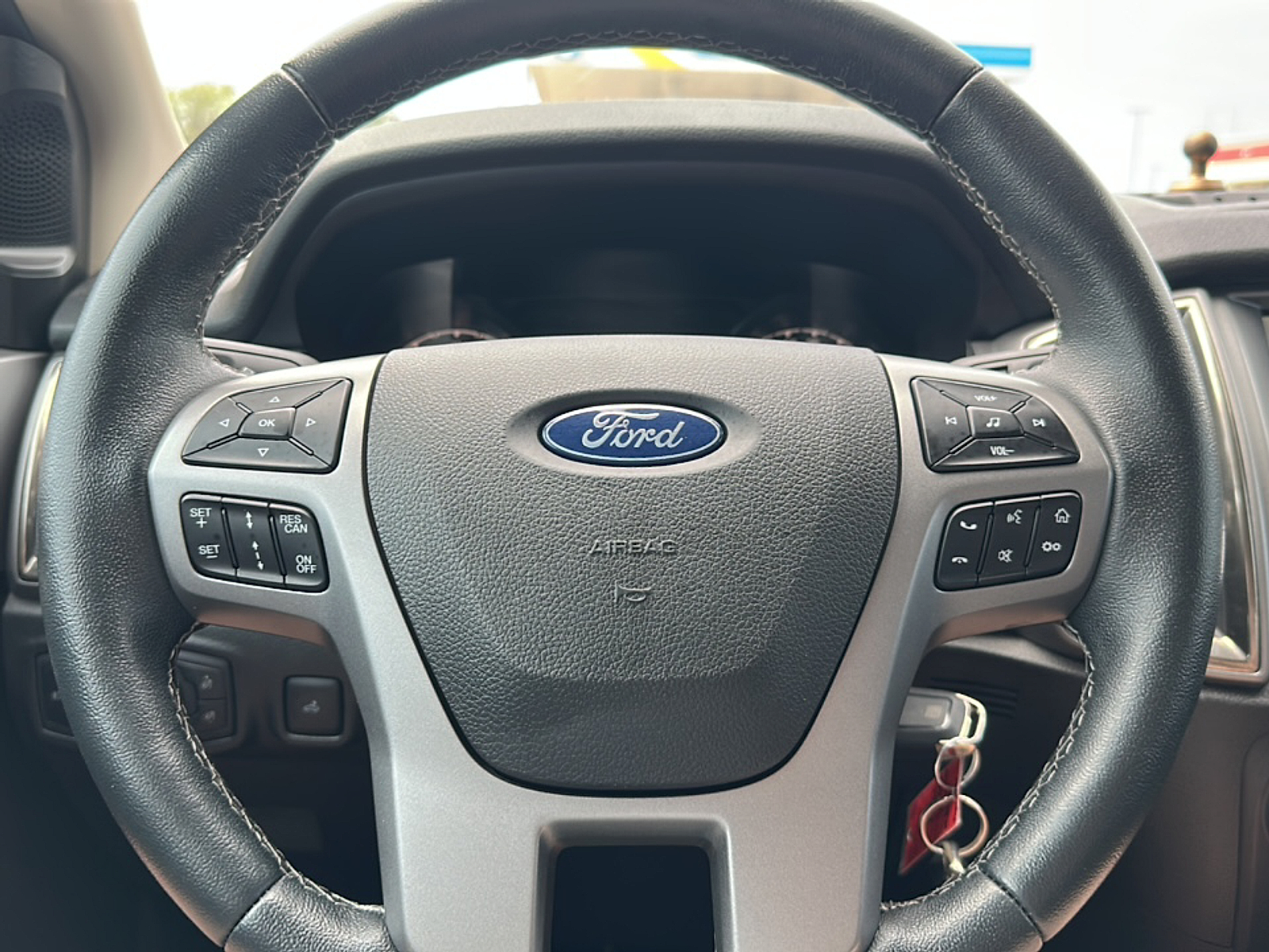 Used 2021 Orange Ford XLT image 25