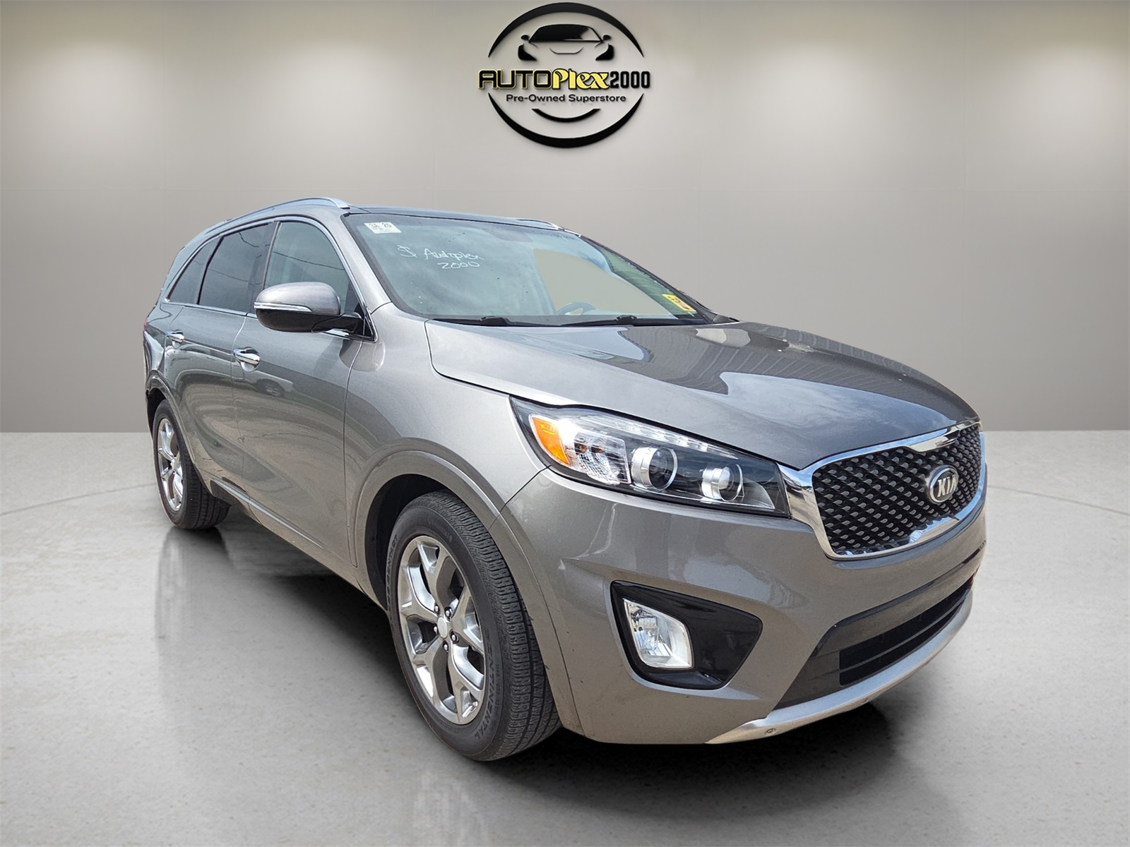 2016 Kia Sorento SX photo 2
