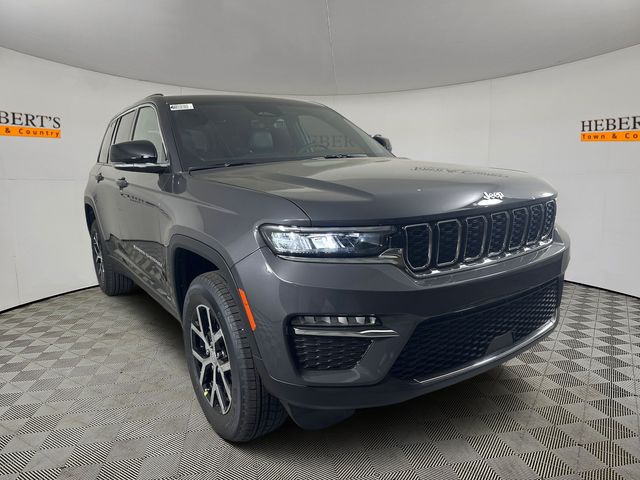 2025 Jeep Grand Cherokee Limited photo 3