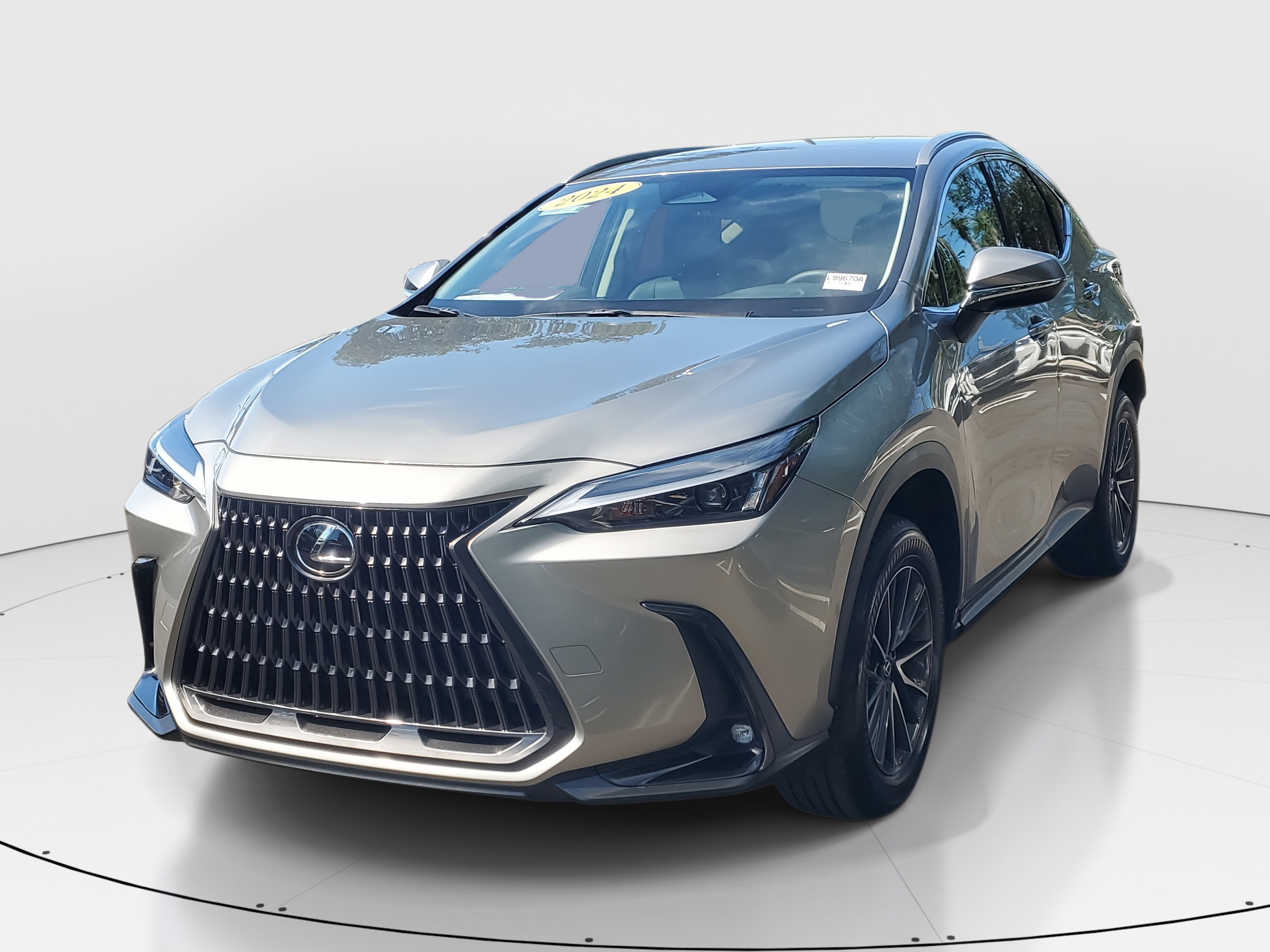 2024 Lexus NX 250 photo 4