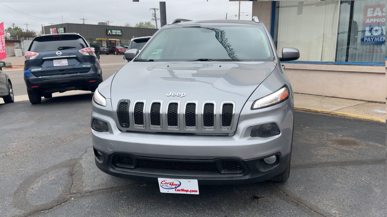 2015 Jeep Cherokee Latitude photo 3