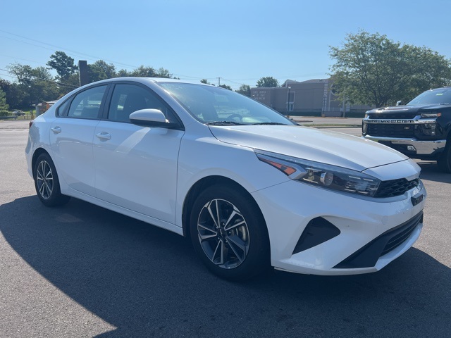 2023 Kia Forte LXS photo 7
