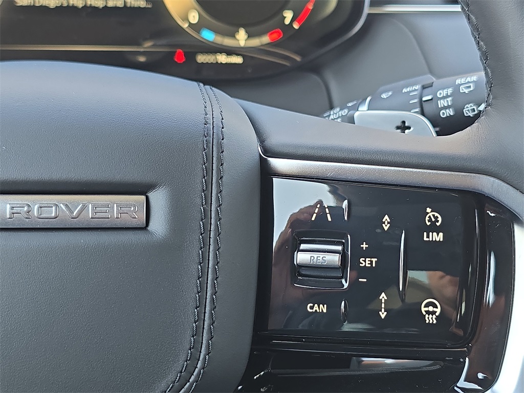 2025 Land Rover Range Rover Sport SE photo 18