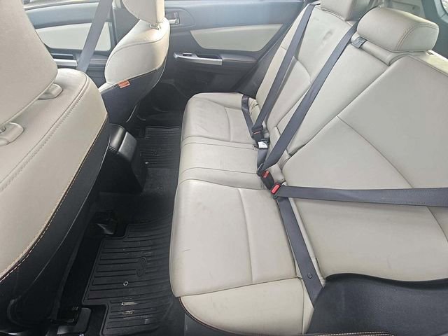 2016 Subaru Crosstrek Limited photo 2