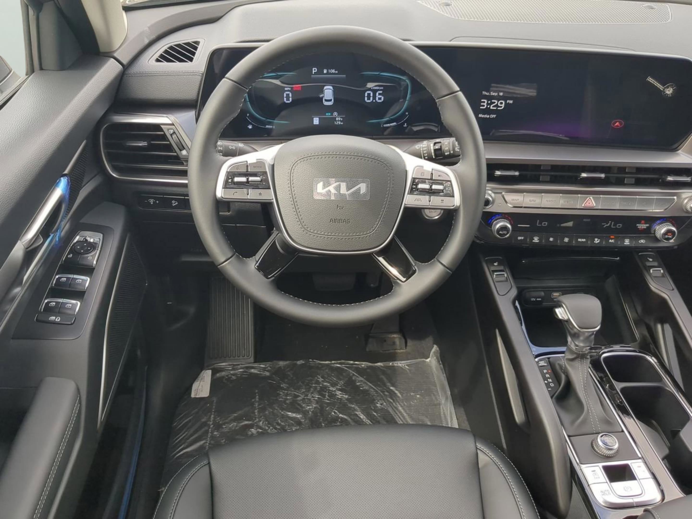2025 Kia Telluride S photo 13