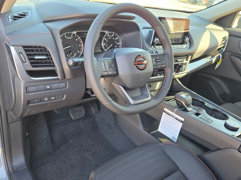 2026 Nissan Rogue SV photo 19