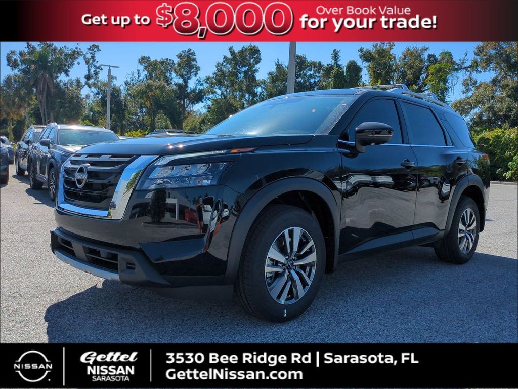 2025 Nissan Pathfinder SL's photo