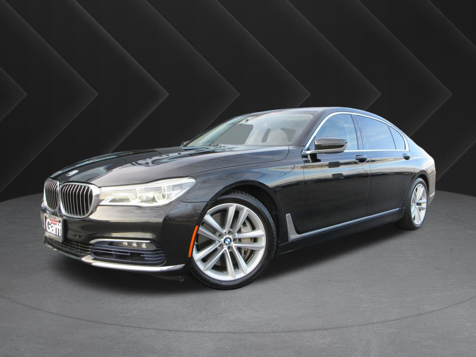 2016 BMW 7 Series 750i's photo