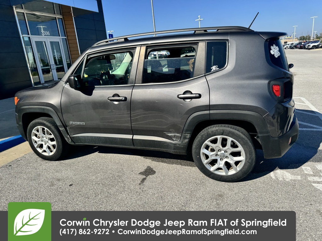 2017 Jeep Renegade Latitude North Edition photo 4
