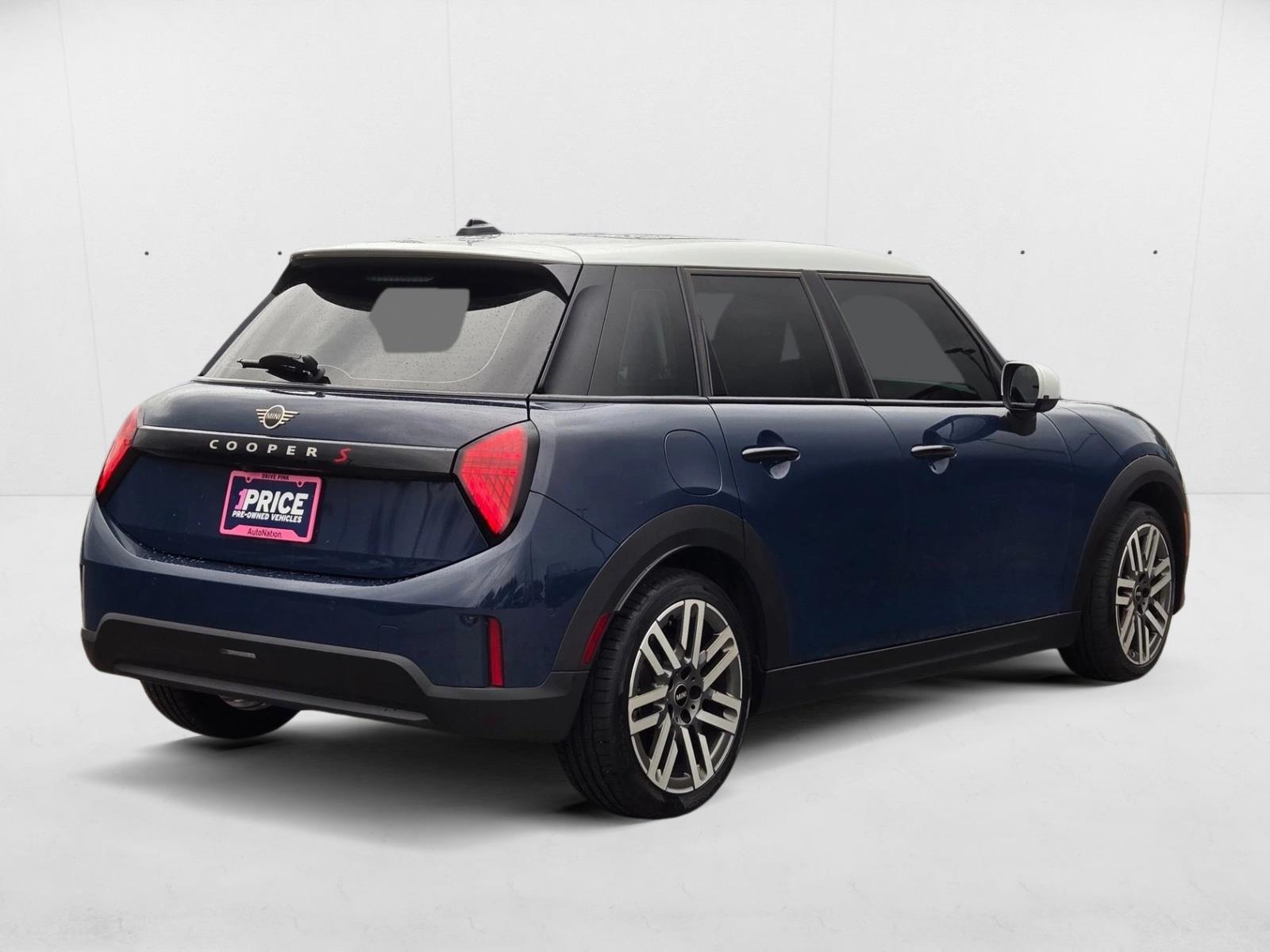 2025 Mini Cooper 4 Door Hardtop S photo 3