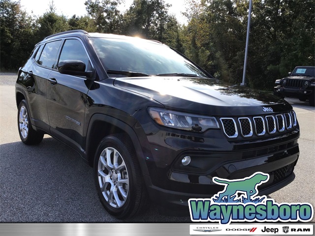 2023 Jeep Compass Latitude Lux's photo