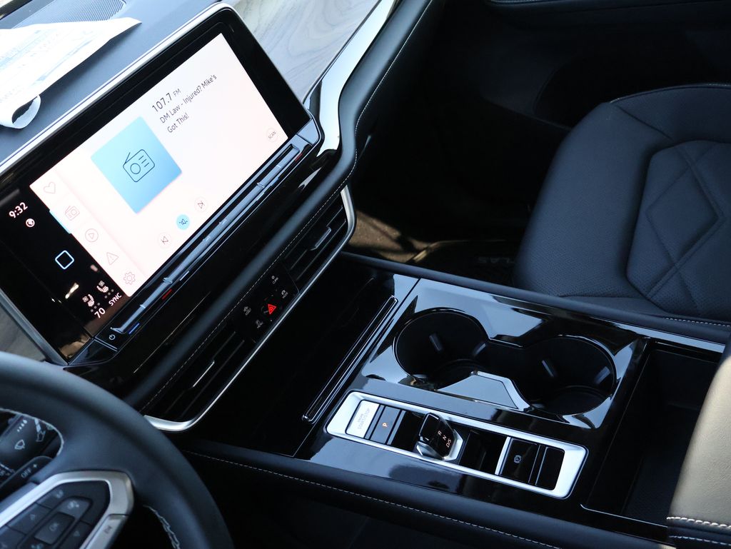 2025 Volkswagen Atlas SE Technology photo 22