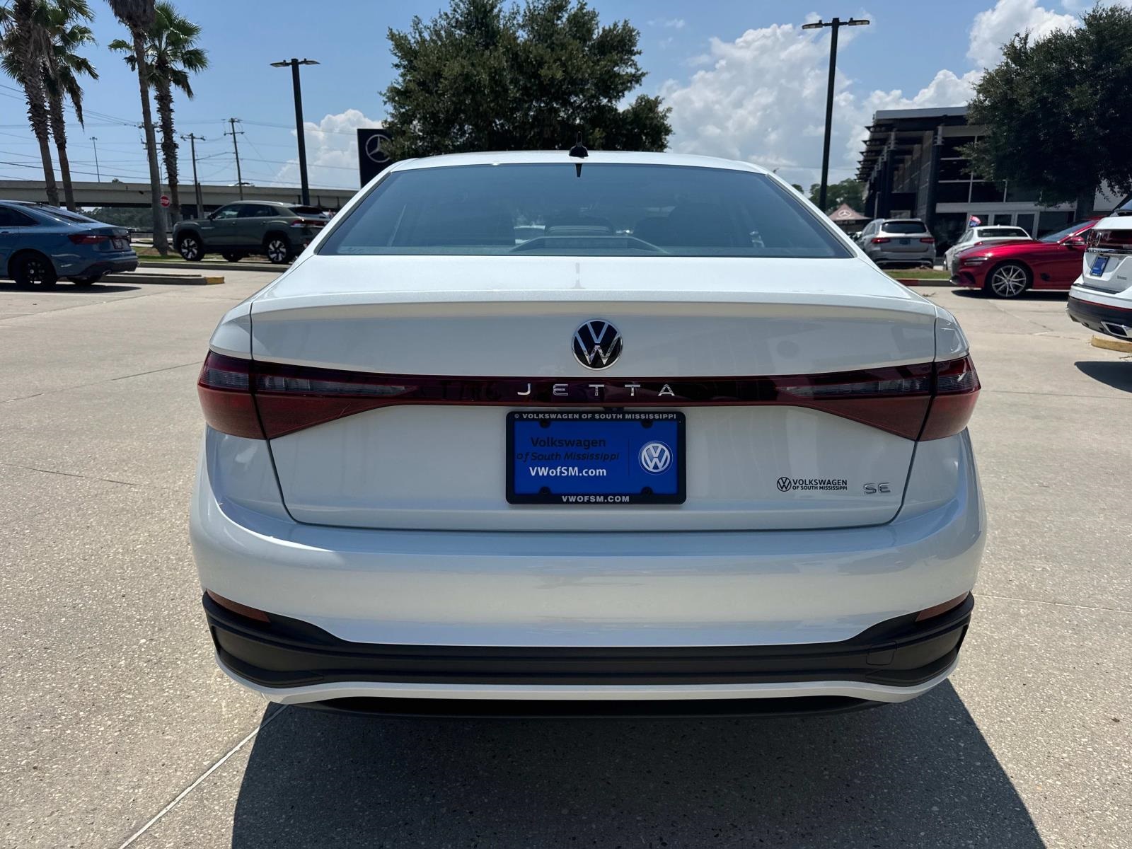 2025 Volkswagen Jetta 1.5T SE photo 3