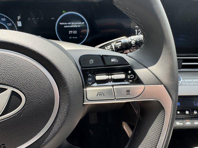 2025 Hyundai Elantra Hybrid Limited photo 29