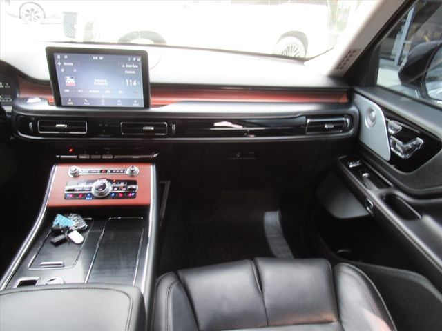 2021 Lincoln Aviator Reserve photo 11