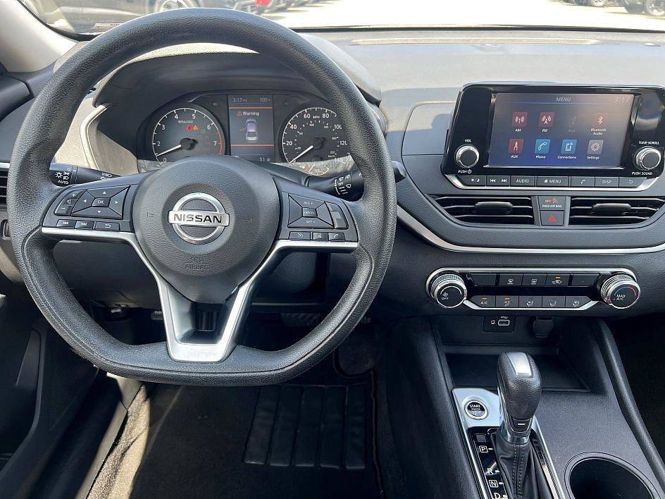 2022 Nissan Altima 2.5 S photo 17