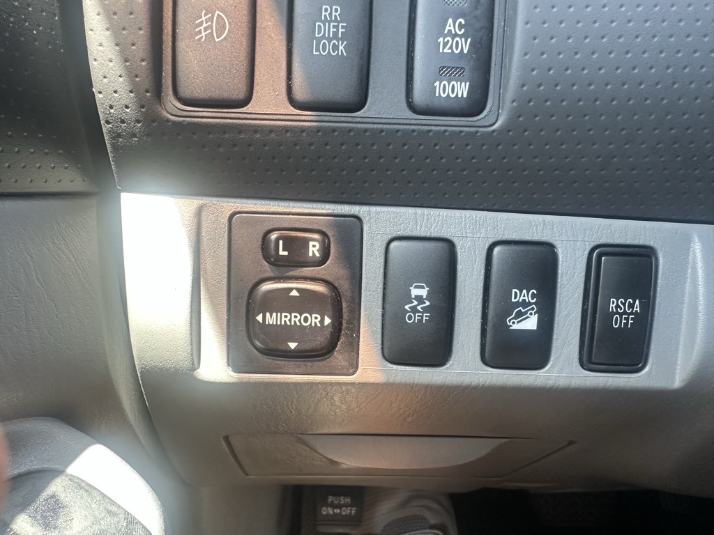 2015 Toyota Tacoma Base V6 photo 19