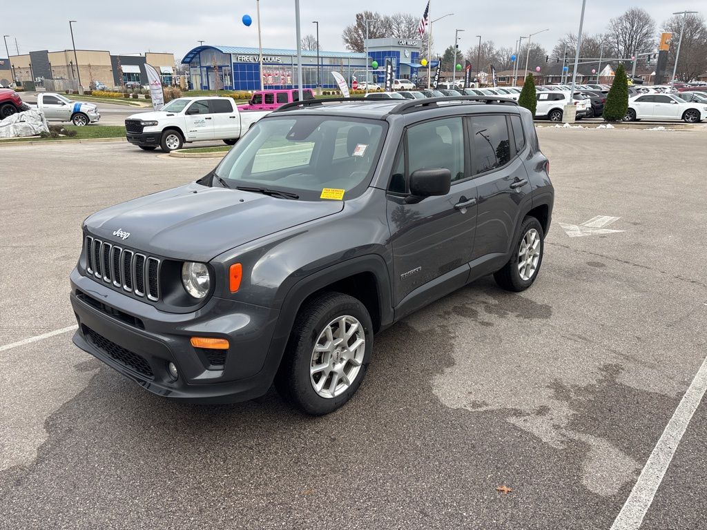 2022 Jeep Renegade Latitude's photo