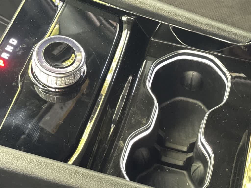 2023 Jeep Grand Cherokee Altitude photo 19