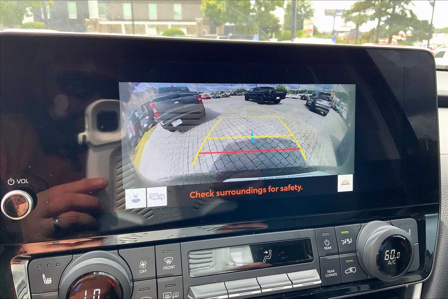 2024 Toyota Highlander Hybrid XLE photo 26