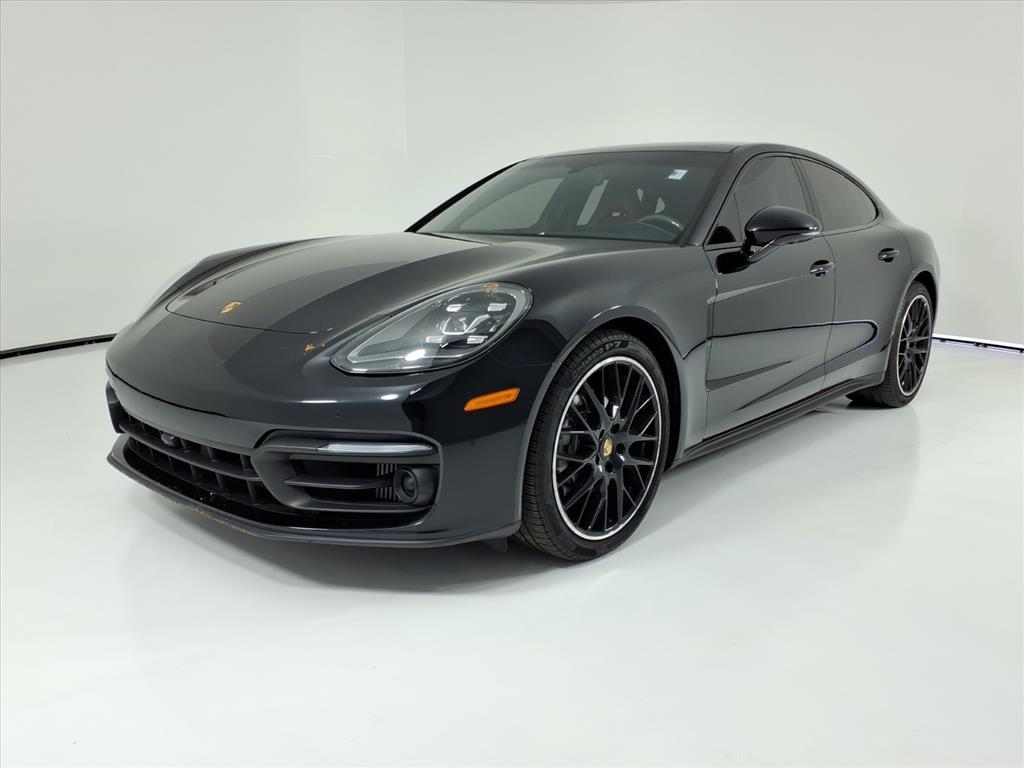 2023 Porsche Panamera Platinum Edition's photo
