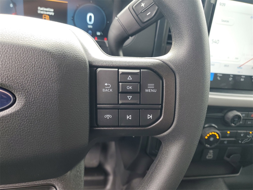2025 Ford F-150 XL photo 13